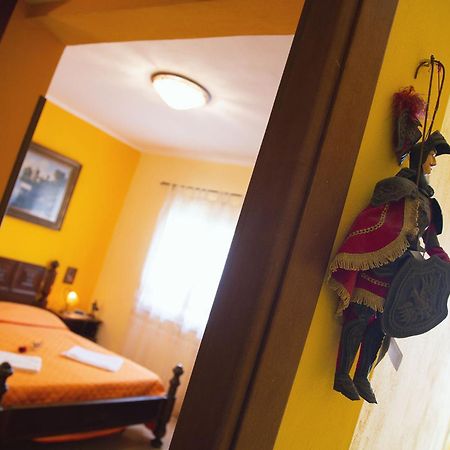 B&B Il Girasole Balestrate Buitenkant foto